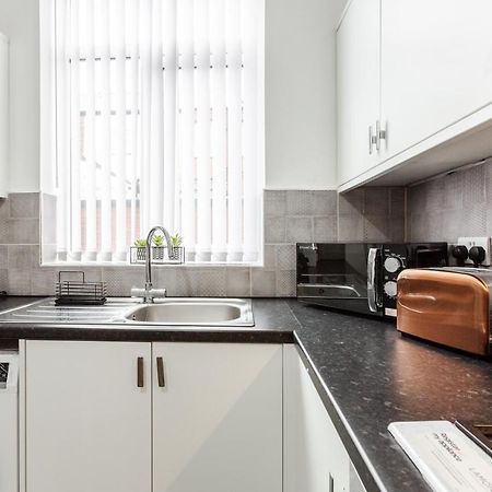 Clayton House - Spacious Home Near Etihad Stadium Manchester Dış mekan fotoğraf