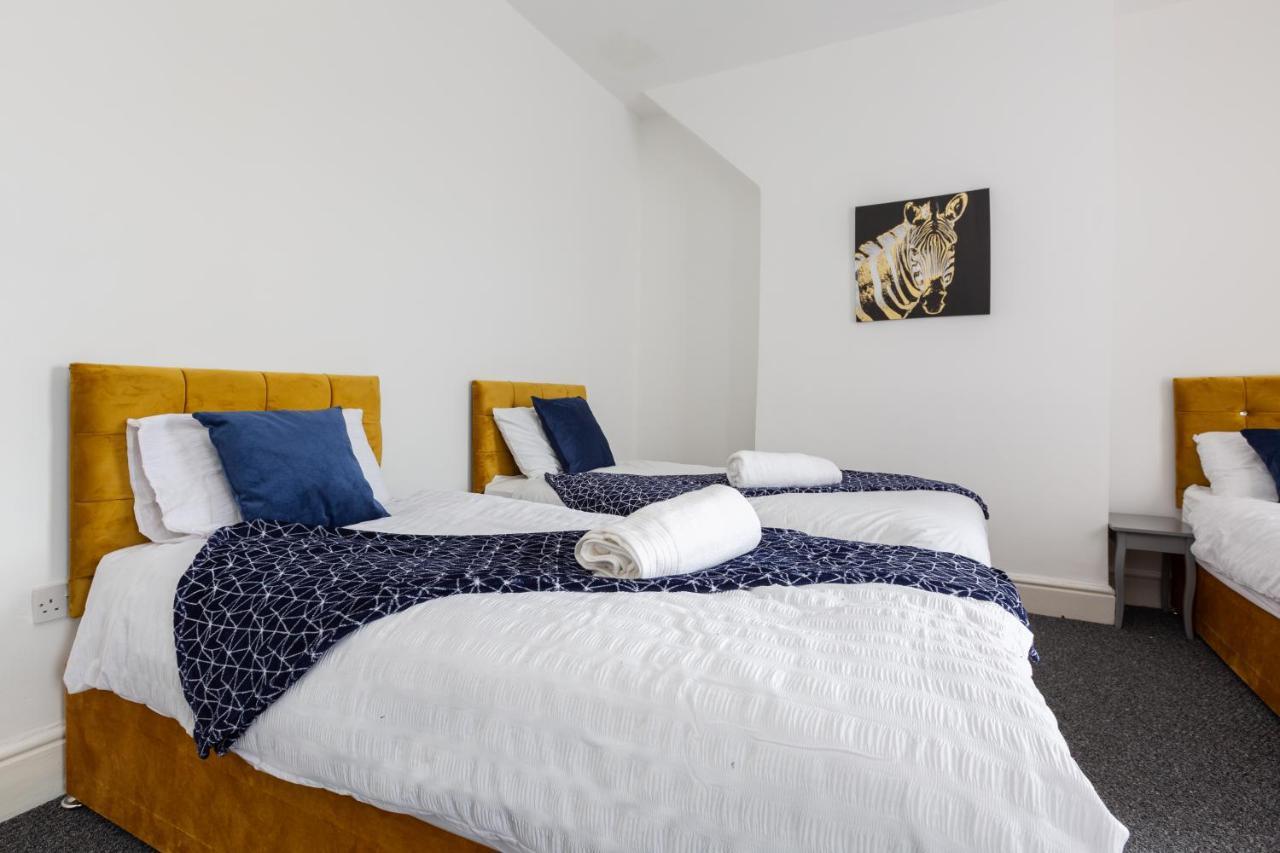 Clayton House - Spacious Home Near Etihad Stadium Manchester Dış mekan fotoğraf